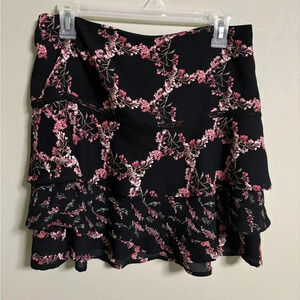 White House Black Market Skirt Tiered Ruffle WHBM Size 4 Pink Floral Office